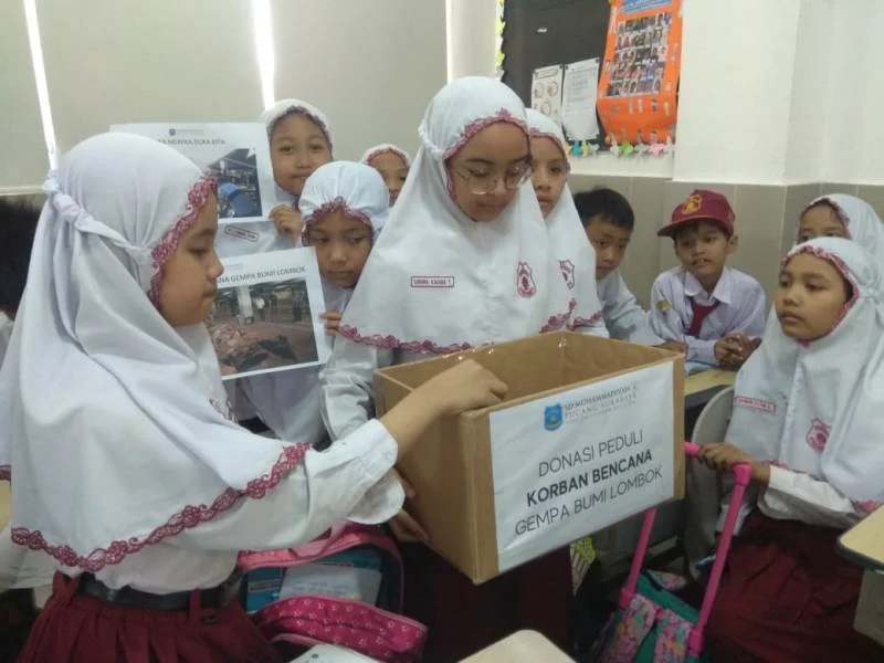 Galang Solidaritas Bencana NTB, Siswa Ini Kumpulkan Uang Sakunya