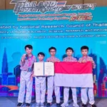 Scientist Boys Mudipat Bikin Sepatu Pintar, Raih Perak di Thailand