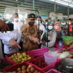 Menko PMK Muhadjir Effendy Resmikan Pasar Syariah