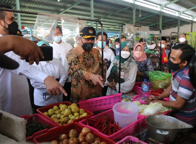 Menko PMK Muhadjir Effendy Resmikan Pasar Syariah
