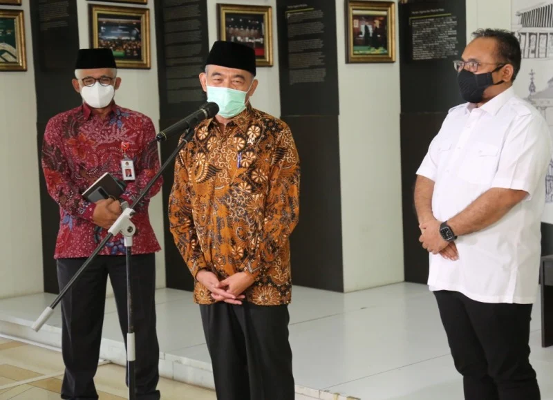 Menko Muhadjir Effendy Bertemu Menag Bahas Isu Haji