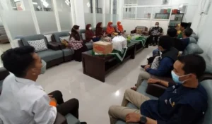 Muhammadiyah Ponorogo Kirim Mobil Logistik ke Lumajang