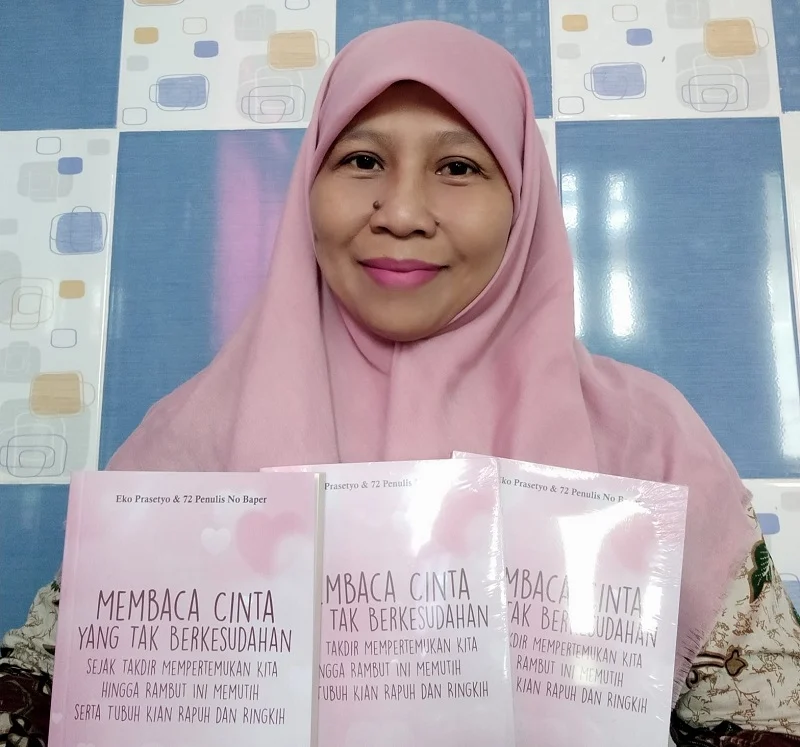 Guru Mimdaka Ini Ikut Tulis 13 Buku di Masa Pandemi