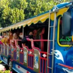 Wisata Kebun Jeruk, Nasyiah Sewa Odong-Odong