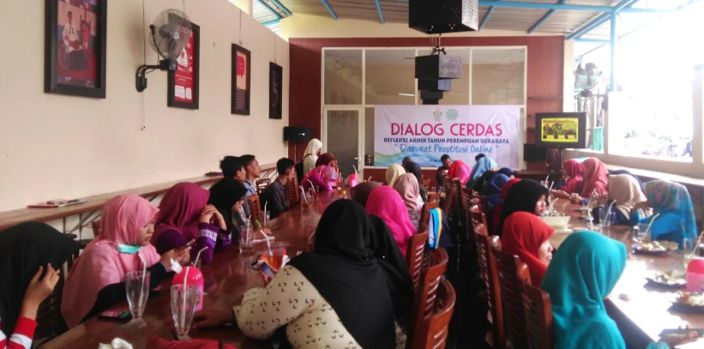 Ikhtiar Nasyiah Surabaya Hadang Prostitusi Online