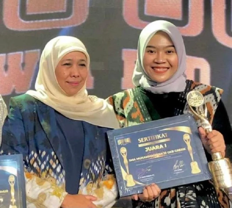 Harumkan Gresik, Ini Deretan Prestasi Juara I Duta Pelajar SMA Award 2022