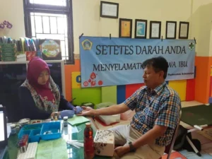 Ini Alasan Kenapa Ketua Dikdasmen dan Kepala Sekolah Ini Rutin Donor Darah