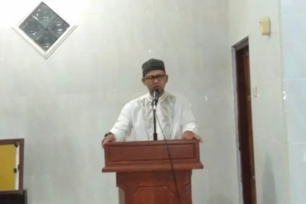 Hari Gini Masih Produksi Hoax, Allah Tak Butuh Puasanya