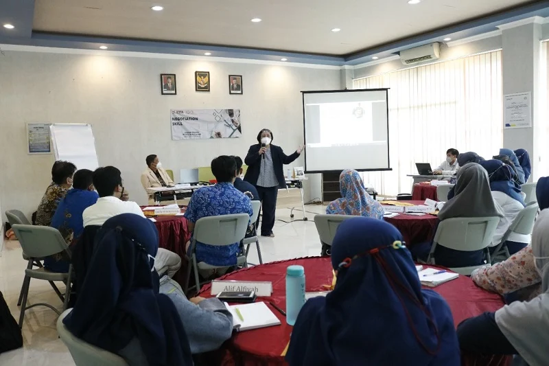 Guru Mugeb School Ikuti Pelatihan Negoisasi