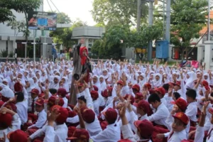 Neno Warisman: Biarkan Anak Bermain yang Bermanfaat, Baru Diberi Tanggung Jawab