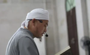Tatkala Muadzin, Imam, dan Jamaah Dirangkap Satu Orang: Fenomena Islam di Xiamen Tiongkok