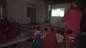 Ironi Nasionalisme Lewat Nonton Bareng Film ‘Tanah Surga Katanya’
