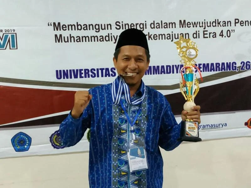 Menang di Olympicad, Kasek Ini Buktikan Bisa Juara kalau Punya Niat