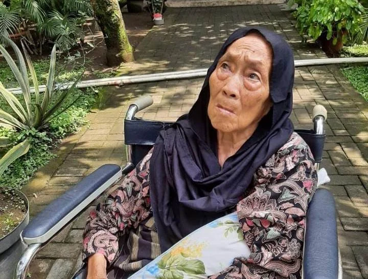 Nyai Hasanah Wafat, Pondok Karangasem Berduka