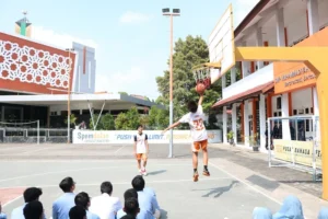 Penampilan OST Warnai Hari Pertama Siswa Spemdalas Masuk Sekolah