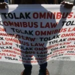 UU Omnibus Law, Luapan Marah hingga Servis Motor Gratis