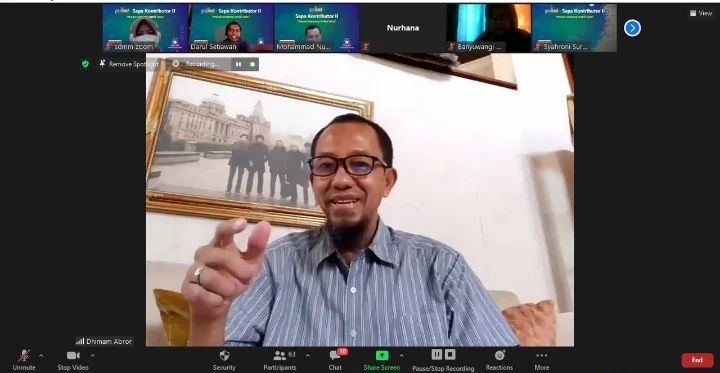 Opini Ringan Berbobot, Baca Karya Nur Cholis Huda