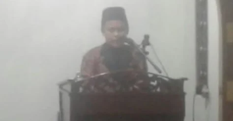 Ortu Jadi Imam, Anak Isi Kultum