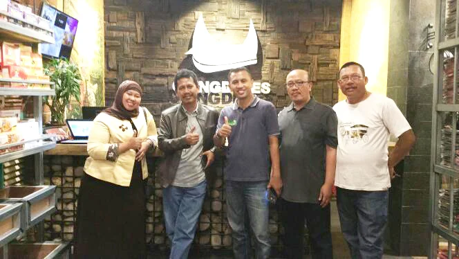 Dari Renstra Bisnis di RSI Fatimah, Temukan Cinta di ‘Oseng Deles’ Banyuwangi