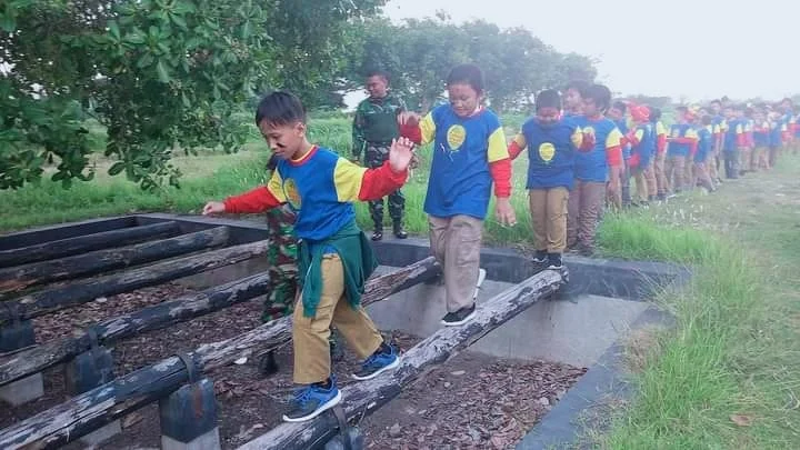 Outbound Tiga Kota, Tidur di Barak Militer