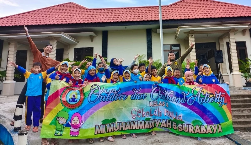 Serunya Outbound Fun Siswa Sekolah Mulia Surabaya