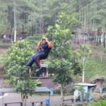 Flying Fox, Siswa Spemdalas Rasakan Ini saat Outbound