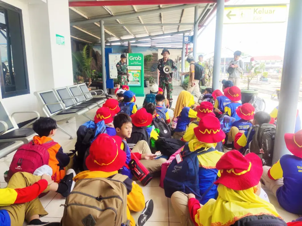 Outbound Tiga Kota, Siswa SD Muhammadiyah 16 Surabaya Belajar Kepemimpinan (2)