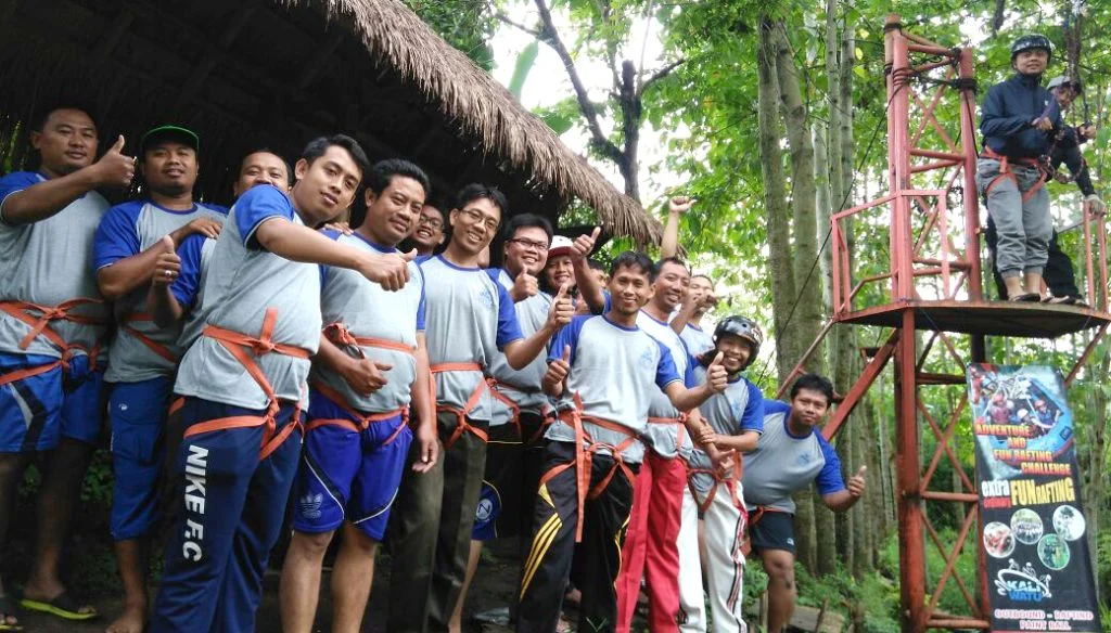 Rapat dan Refreshing yang Solidkan Pemuda Muhammadiyah Jatim