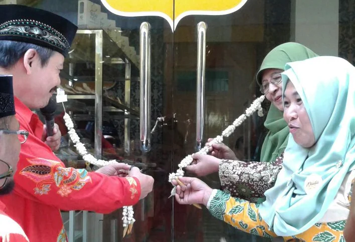 Outlet Roti Maida Resmi Dibuka di Peneleh Surabaya