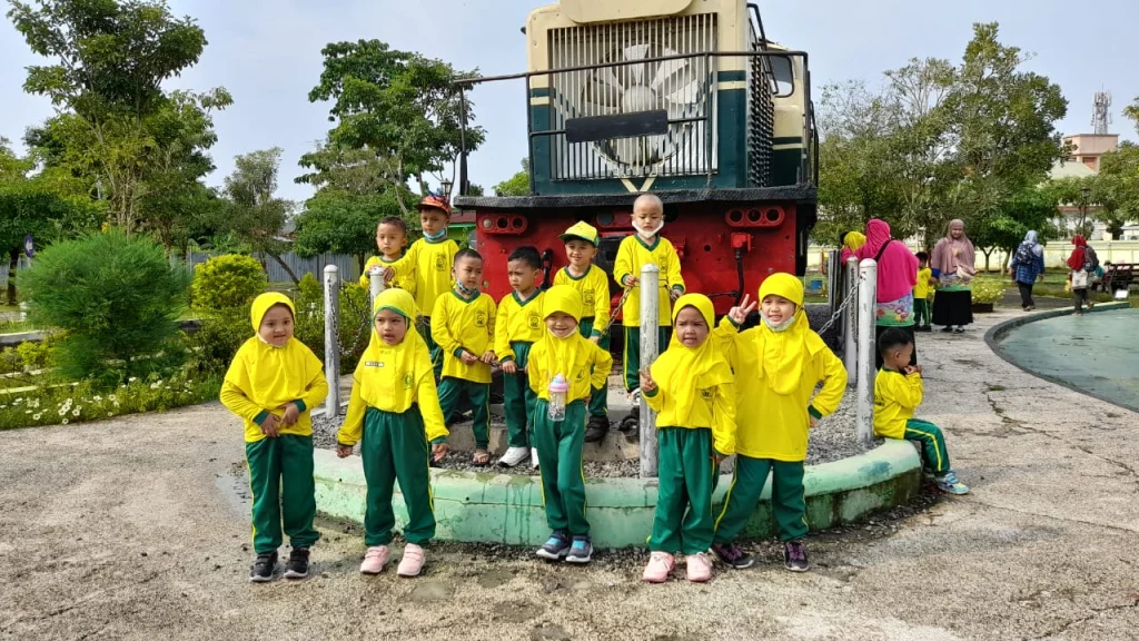 PAUD ABA Percontohan Belajar sambil Bermain di Taman Lokomotif
