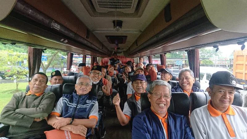 Jadi Penggembira, Rombongan GKB Nikmati Suasana Ponorogo