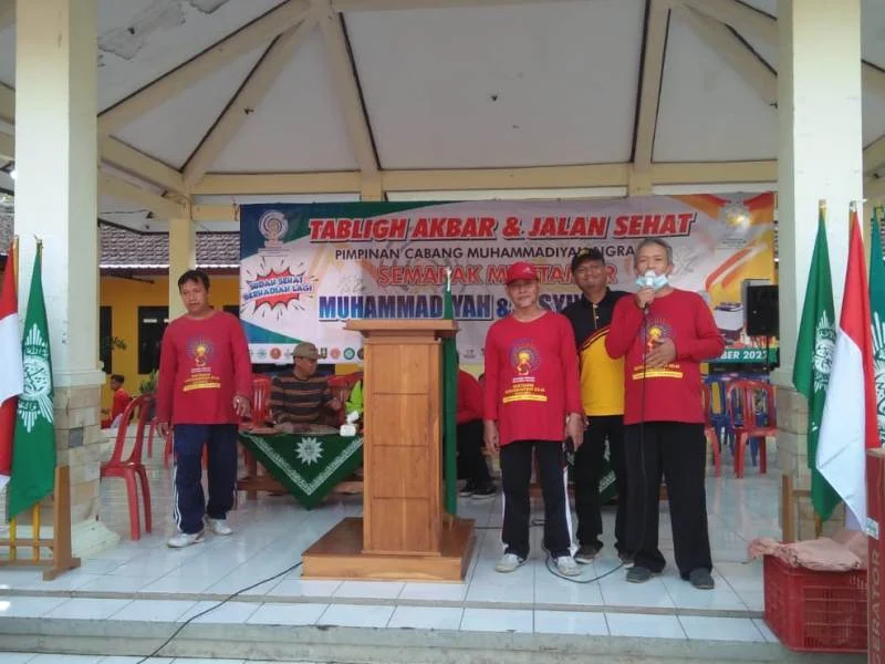 Jalan Sehat Ngrambe Semarak Muktamar Dilepas Pak Camat