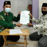 PCM Pakal Terima Wakaf Tanah