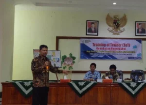 Remaja Lebih Suka ke Warung Kopi daripada Ikut Kelompok Belajar