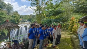 PCPM Ini Bergembira di Tingkis van Batu Tuban
