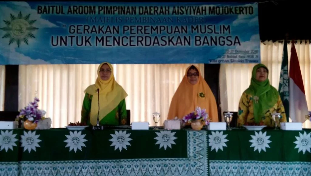 Sikap yang Wajib Ada pada Sosok Guru agar Jadi Idola Siswanya