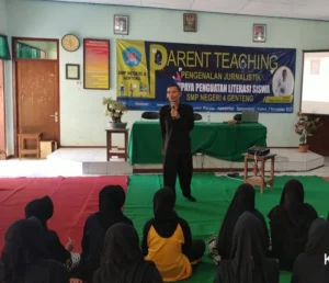 Menulis Itu Mudah