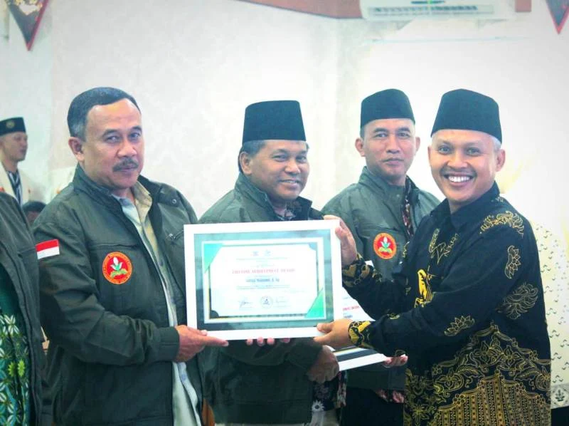 Enam Senior PDPM Blitar Terima Anugerah Lifetime Achievement