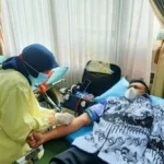 Peringatan Hari Guru dengan Donor Darah
