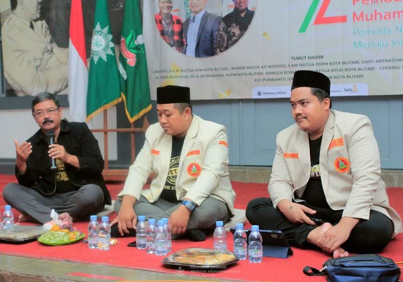Hadir di Milad Pemuda, Ketua PDM Bergaya Trendi