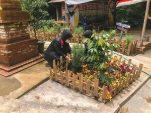 Mahasiswa UMM Branding Desa Wisata Singgahan Madiun