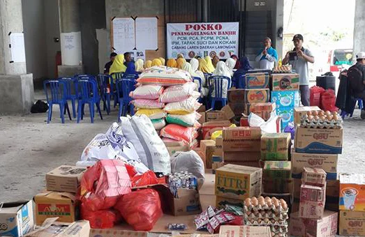 Menengok Kerja Posko Penanggulangan Banjir Muhammadiyah Laren dalam Menghimpun dan Menyalurkan Bantuan Kemanusiaan