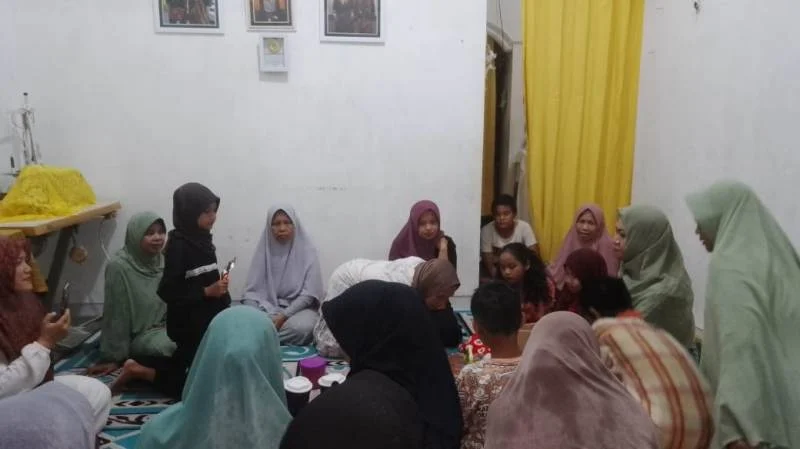 Rombongan Aisyiyah Geruduk Ketua PRM Jalen