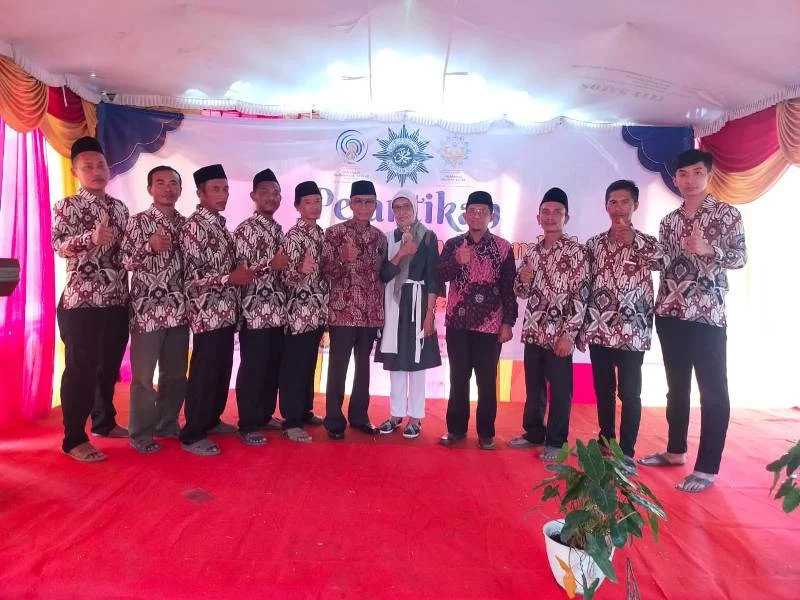 Pelantikan PRM Duwel, Ada Pengobatan dan Baksos