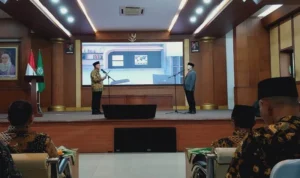 Pahri Dilantik Jadi Kepala SMP-SMA Ponpes Internasional Abdul Malik Fajar