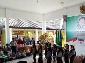 Usai Pawai, Puncak Milad Gelar Pengajian di Pendapa Kelurahan