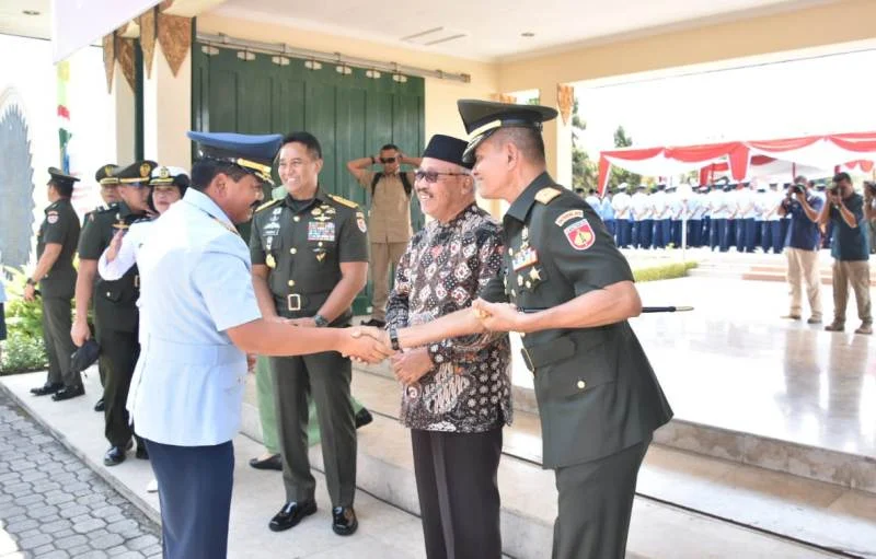 Panglima TNI Safari Ziarah dari Makam Jenderal Soedirman hingga Bung Karno