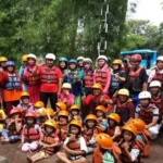 Tanamkan Karakter Berani, Anak Panti Jalani Rafting