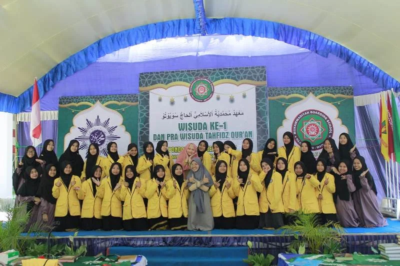 MBS Watulimo Gelar Wisuda Perdana