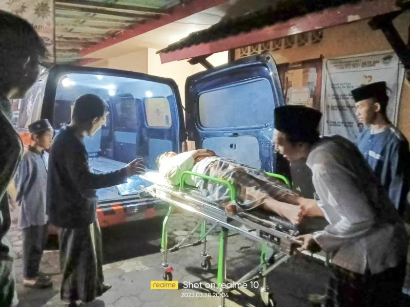 Usai Tarawih Ada Pelatihan Relawan Ambulans
